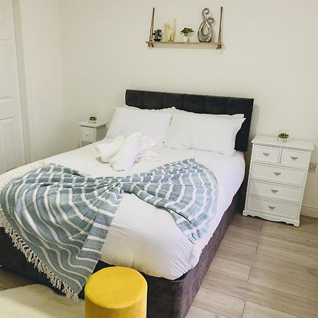 Modern & Cosy 2-Bed Apartment Near Nec, Airport & Jlr! Бирмингем Номер фото