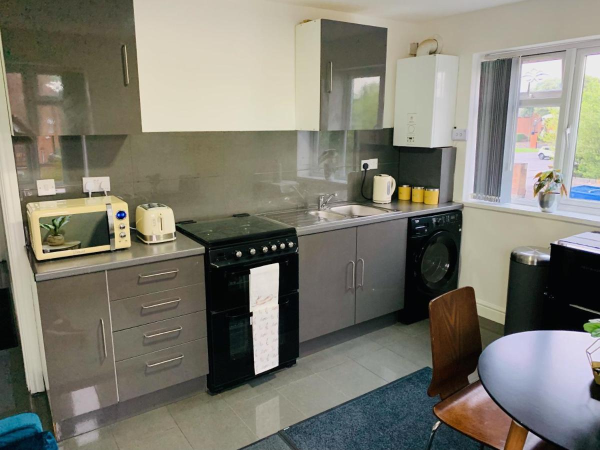 Modern & Cosy 2-Bed Apartment Near Nec, Airport & Jlr! Бирмингем Экстерьер фото