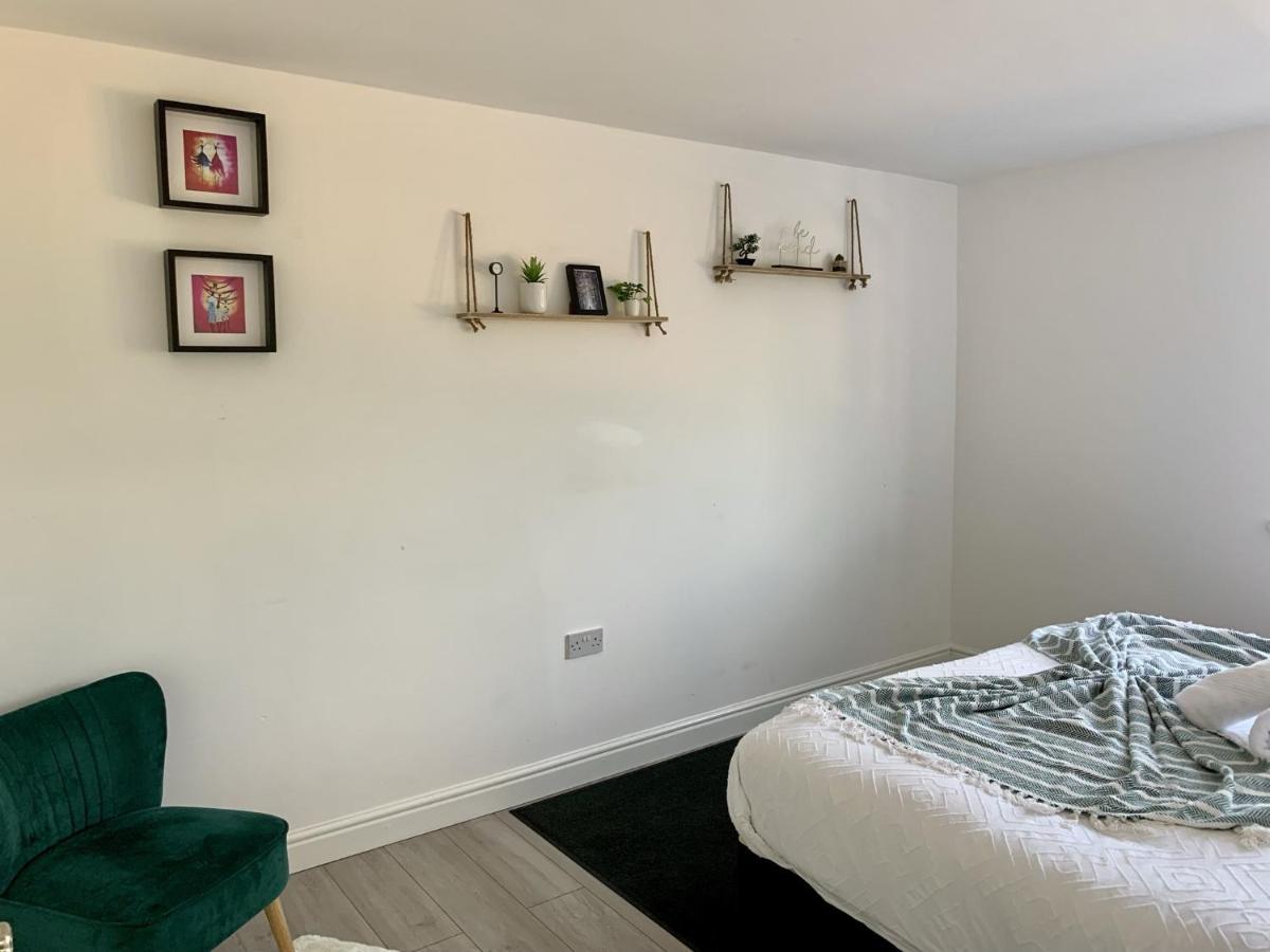 Modern & Cosy 2-Bed Apartment Near Nec, Airport & Jlr! Бирмингем Экстерьер фото