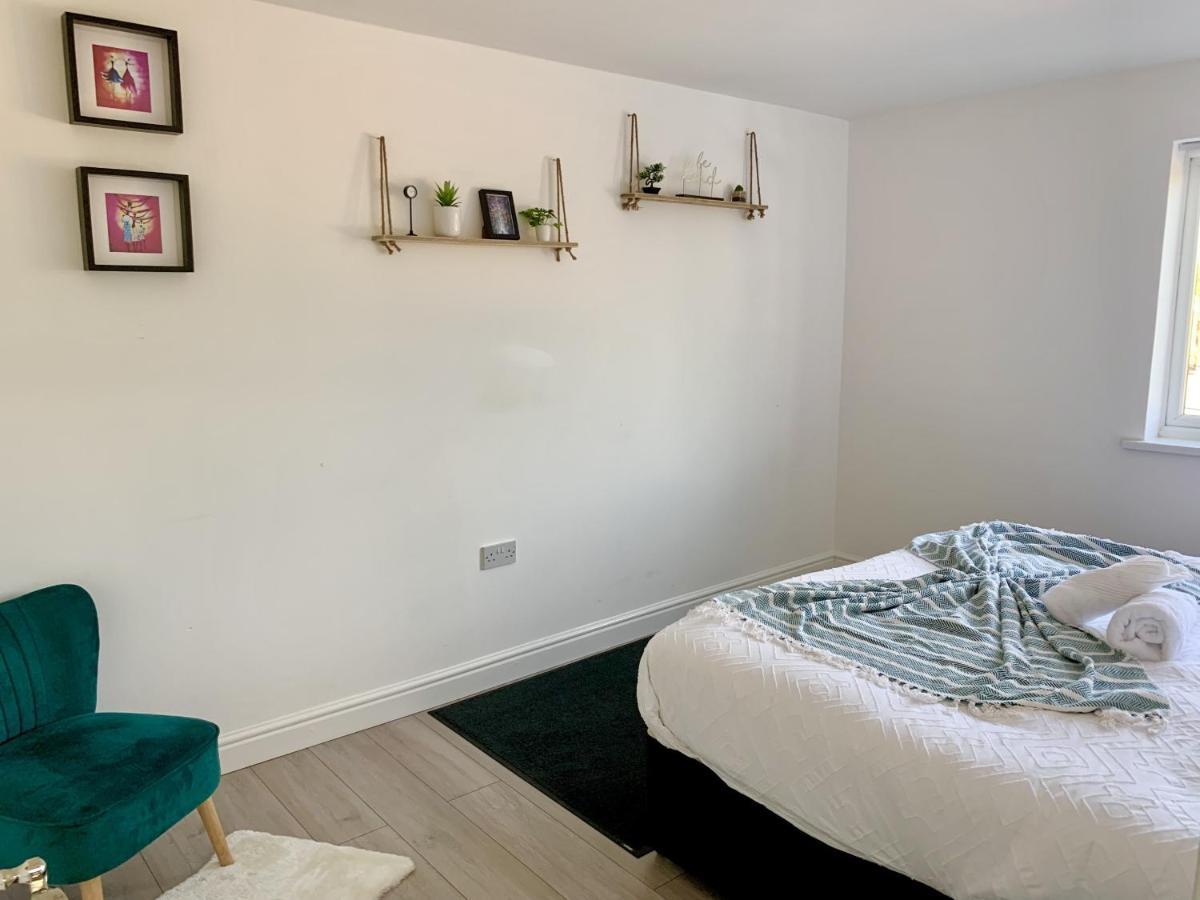 Modern & Cosy 2-Bed Apartment Near Nec, Airport & Jlr! Бирмингем Экстерьер фото