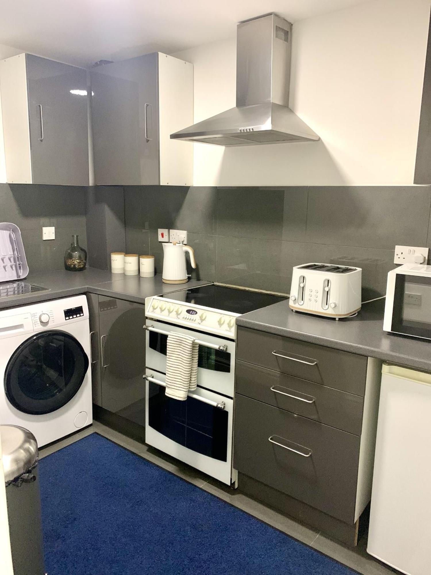 Modern & Cosy 2-Bed Apartment Near Nec, Airport & Jlr! Бирмингем Номер фото